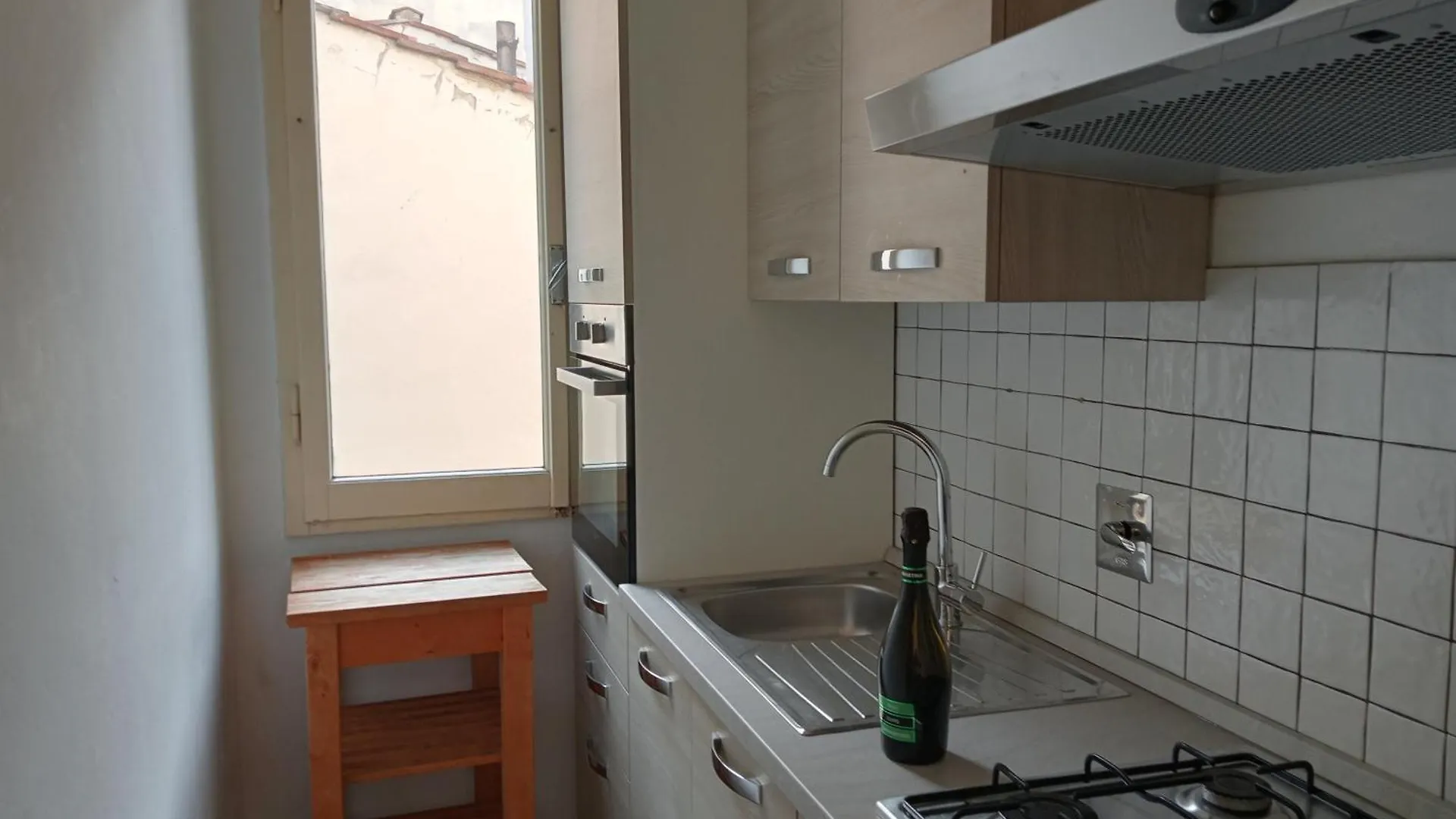 Tavolini 4 Apartment Florence 0*,